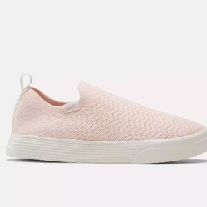 Rebook Women's walking Shoes (Brand New with Tag )